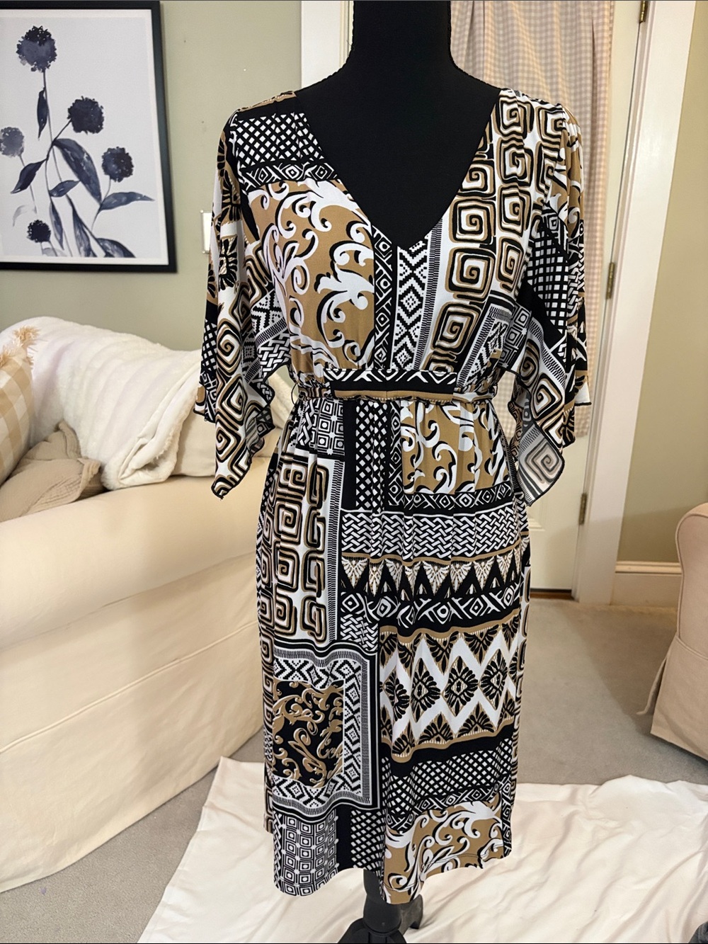 Saint Tropez West Black White and Gold Patterned Midi Dress